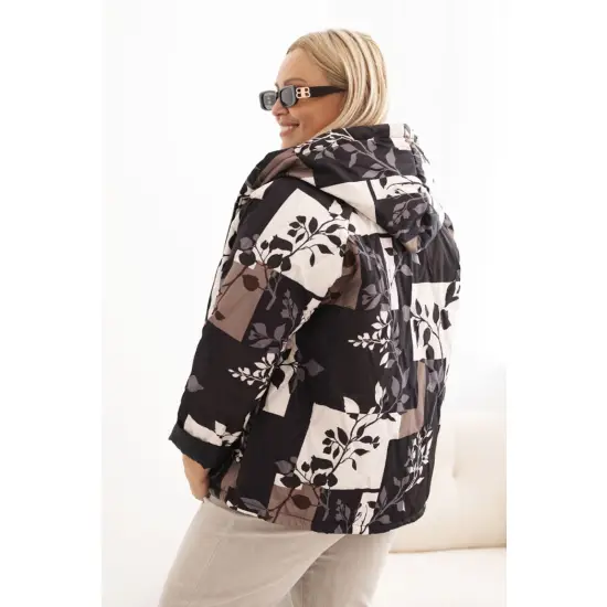 Kurtka damska Plus Size z kapturem i wydłużonym tyłem czarna-2